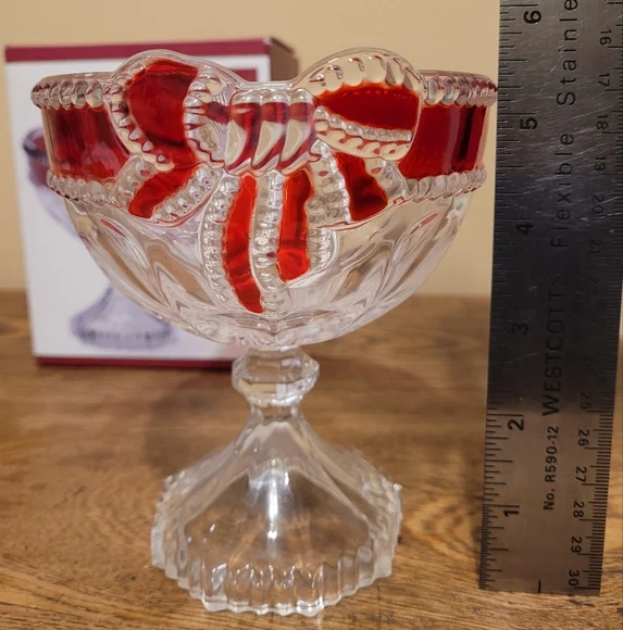 Mikasa Celebrations Ruby Ribbon candy dish - Picture 3 of 5